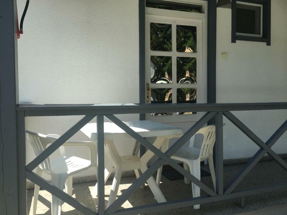Fenyves Family Rooms And Bungalows Hajdúszoboszló Exterior foto